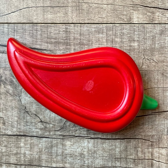 Chili Pepper Appetizer Snack Serving Dish Decor (Painted Clay) - Picture 2 of 3